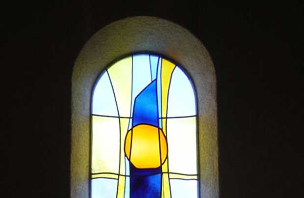 Kunstverglasung Enrico Leone Donati Kirche St-Moritz