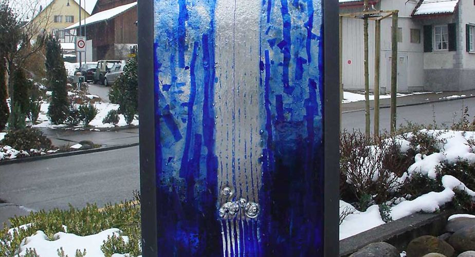 Glasstele Schmelzglas blau
