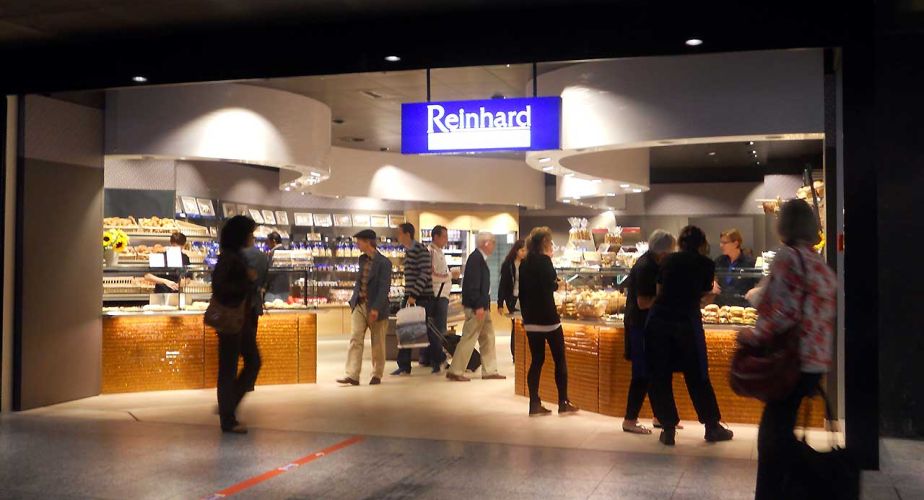 Schmelzglas in Bäckerei Reinhard Bern